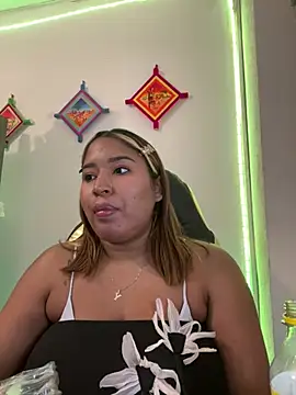 Snapshot of morena-2025 chatting on 07-24-26, 11:03 morena-2025 online show from 07-24-26, 11:03