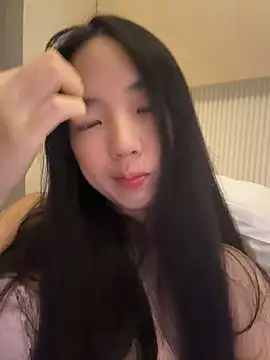 Snapshot of TinyBabe chatting on 04-10-26, 02:22 TinyBabe online show from 04-10-26, 02:22