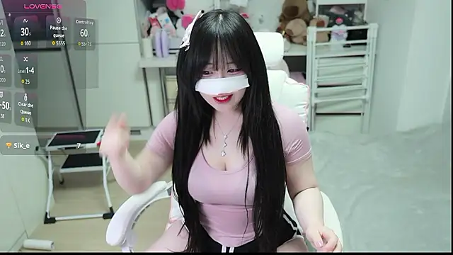 kimhyeona2005 online show from 03-12-26, 12:00