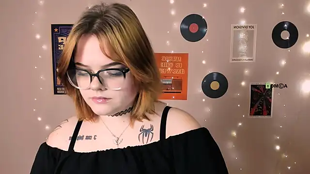 lika pop online show from 11-16-25, 10:21