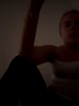 Sandraxoxox online show from 11-22-25, 01:32