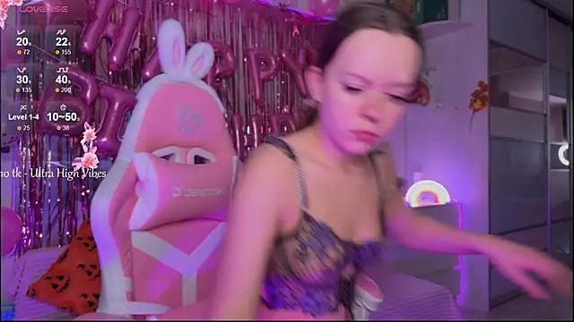 CheekySashaCharm online show from 12-15-25, 03:33