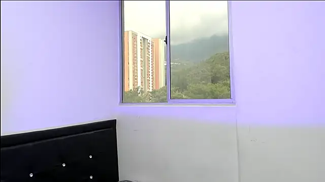 nicolvibes 212 online show from 12-18-25, 10:16