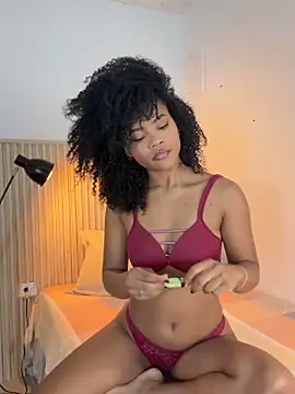 Snapshot of vanestraus chatting on 02-18-26, 07:21 vanestraus online show from 02-18-26, 07:21