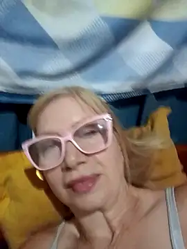 SexyMilf1211 online show from 02-05-26, 04:22