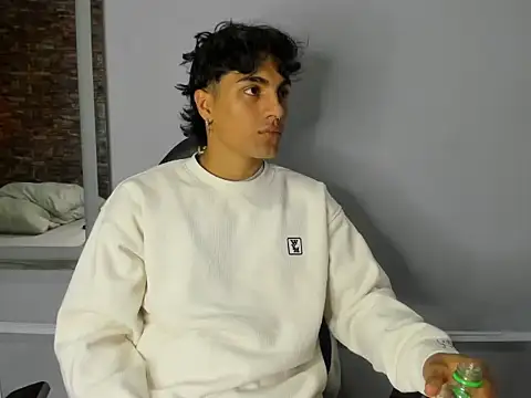 MattFiore online show from 01-13-26, 06:13