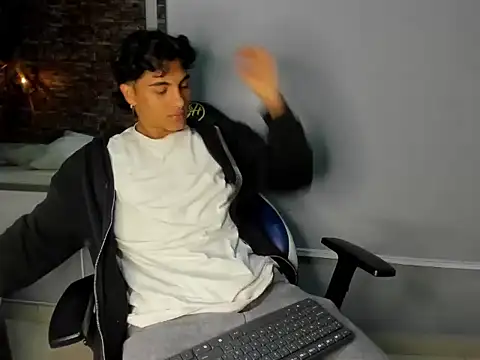 MattFiore online show from 01-17-26, 07:39