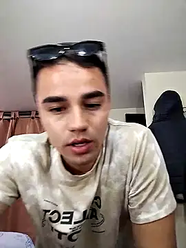 Snapshot of ElProhibido_ chatting on 11-14-25, 03:27 ElProhibido online show from 11-14-25, 03:27