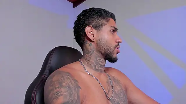 LuigiVitale 1 online show from 11-25-25, 07:52