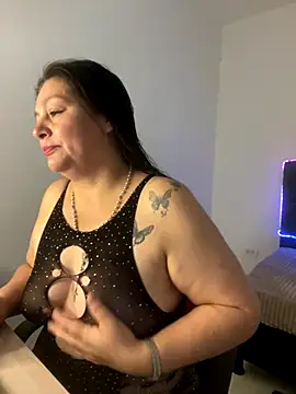 Snapshot of SAMANTHA_EF chatting on 12-01-25, 05:07 SAMANTHA EF online show from 12-01-25, 05:07