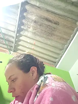 Snapshot of Rouse_hot_ chatting on 11-19-25, 01:05 Rouse hot online show from 11-19-25, 01:05