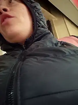 Snapshot of Rouse_hot_ chatting on 11-21-25, 08:07 Rouse hot online show from 11-21-25, 08:07