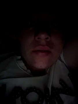 Snapshot of Rouse_hot_ chatting on 11-28-25, 04:26 Rouse hot online show from 11-28-25, 04:26