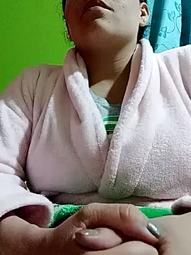 Snapshot of Rouse_hot_ chatting on 12-19-25, 02:29 Rouse hot online show from 12-19-25, 02:29