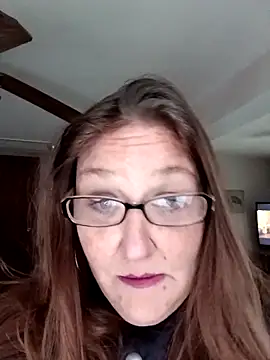 EvieYvonne69 online show from 12-02-25, 09:21