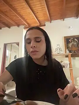 Isabella Hillss online show from 12-01-25, 06:57