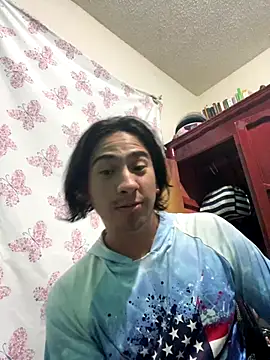 Snapshot of algila08 chatting on 11-15-25, 01:03 algila08 online show from 11-15-25, 01:03