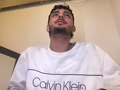 Snapshot of Brunicci chatting on 01-08-26, 09:11 Brunicci online show from 01-08-26, 09:11