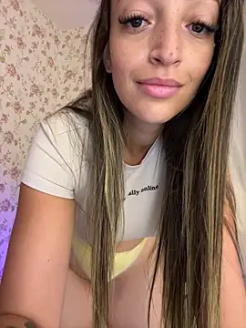 Snapshot of BelleRune chatting on 02-05-26, 10:42 BelleRune online show from 02-05-26, 10:42