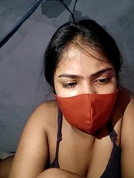 Snapshot of Red_Love_1 chatting on 05-14-26, 03:35 Red Love 1 online show from 05-14-26, 03:35