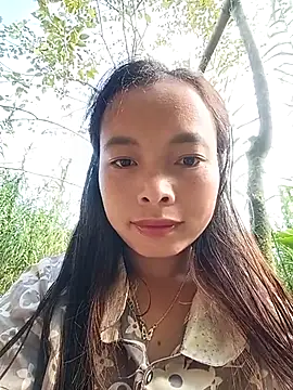 Snapshot of Yumi_08 chatting on 11-16-25, 01:55 Yumi 08 online show from 11-16-25, 01:55