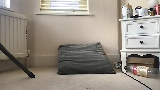 boyinsocks online show from 05-18-26, 01:28