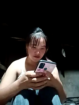 Snapshot of sorry-yeu chatting on 11-16-25, 02:11 sorry-yeu online show from 11-16-25, 02:11