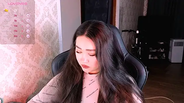 Emma Uilson online show from 04-18-26, 05:50