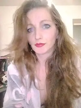Snapshot of CrazyMaya39 chatting on 04-21-26, 03:57 CrazyMaya39 online show from 04-21-26, 03:57