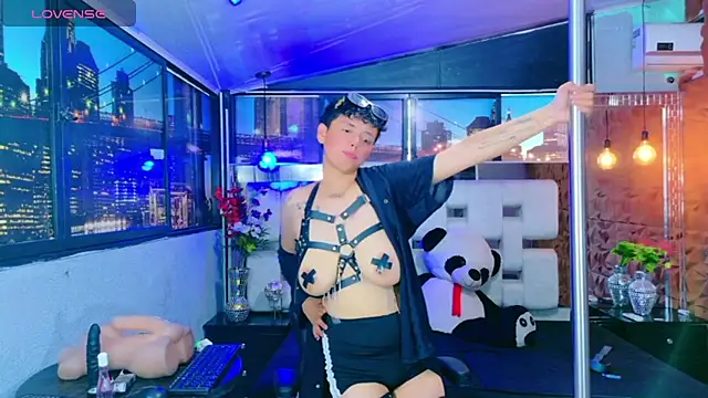 lunabustygirl online show from 11-21-25, 02:49