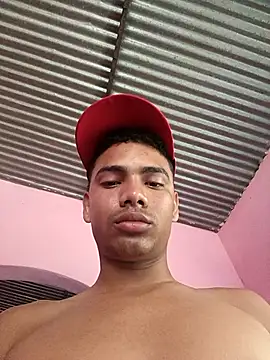 Snapshot of Max_hotsexy chatting on 11-17-25, 03:51 Max hotsexy online show from 11-17-25, 03:51