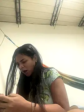 Snapshot of lizmy chatting on 11-26-25, 06:03 lizmy online show from 11-26-25, 06:03