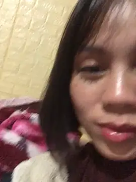 Snapshot of Trangbabylove chatting on 02-21-26, 06:20 Trangbabylove online show from 02-21-26, 06:20