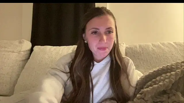 Snapshot of laylahlaylah1 chatting on 11-17-25, 11:10 laylahlaylah1 online show from 11-17-25, 11:10