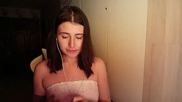 KristinaScott online show from 03-17-26, 06:33