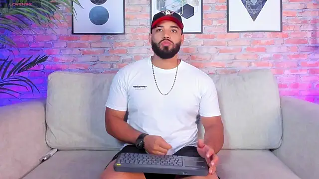 Chris Varden online show from 12-02-25, 07:20