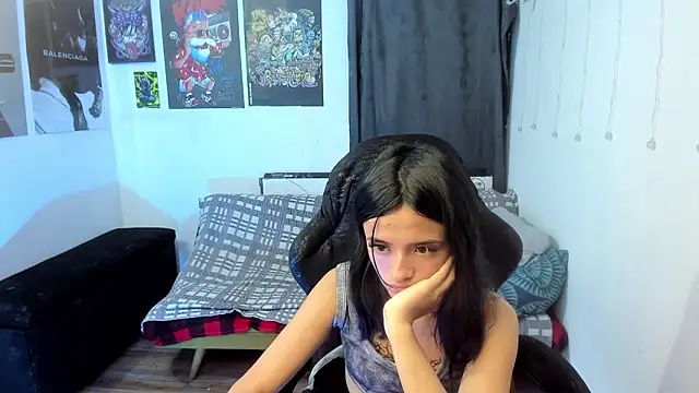 Snapshot of Candy__Girll18 chatting on 02-21-26, 11:28 Candy Girll18 online show from 02-21-26, 11:28