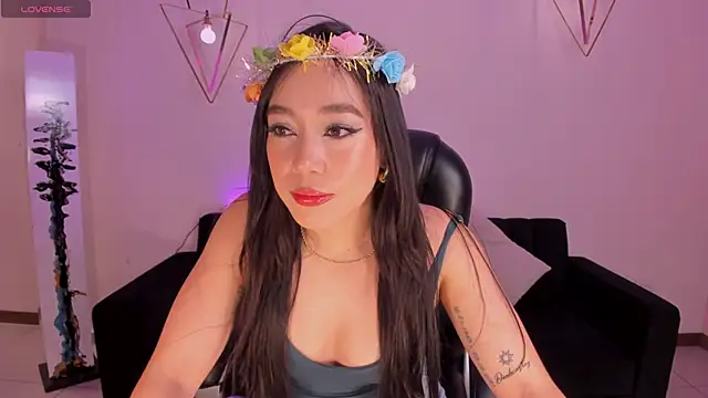 ZaraKafruni online show from 04-16-26, 04:13