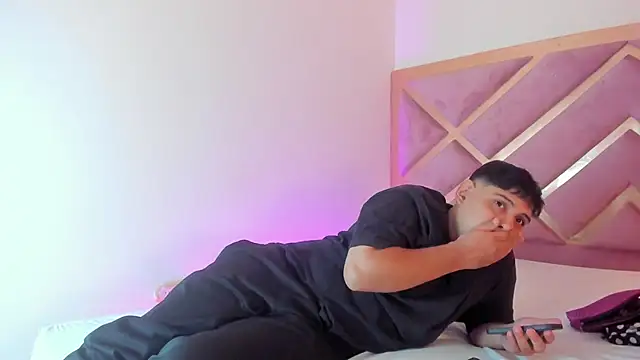 myke and mia online show from 12-03-25, 02:15