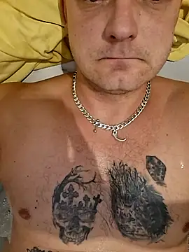 Snapshot of PiotrStasiorowski40 chatting on 11-14-25, 09:02 PiotrStasiorowski40 online show from 11-14-25, 09:02