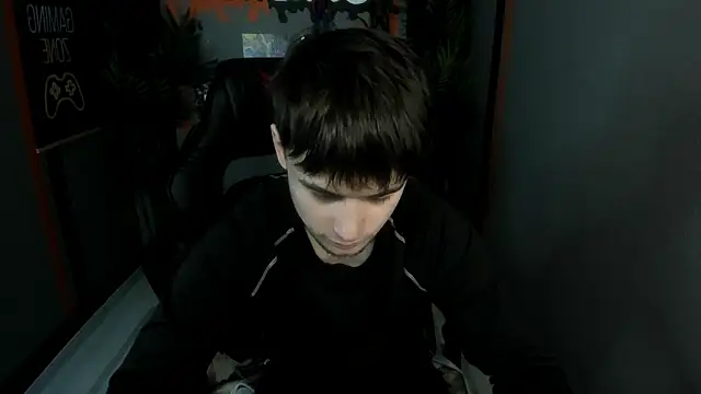 AlejandroEllias online show from 03-29-26, 01:44