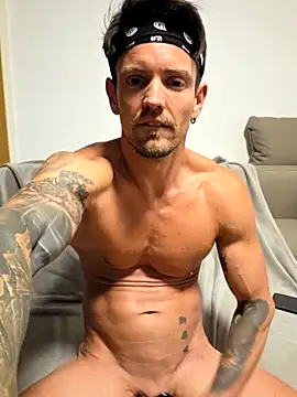 Mystery Mark online show from 04-08-26, 08:53