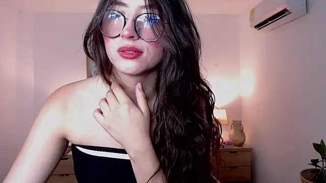 ChaosDoll   online show from 02-11-26, 03:50