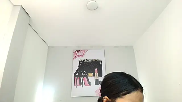 Milu carbajal x online show from 12-20-25, 08:27