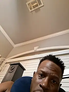 Snapshot of yourboy501withthebig1 chatting on 06-08-26, 03:18 yourboy501withthebig1 online show from 06-08-26, 03:18