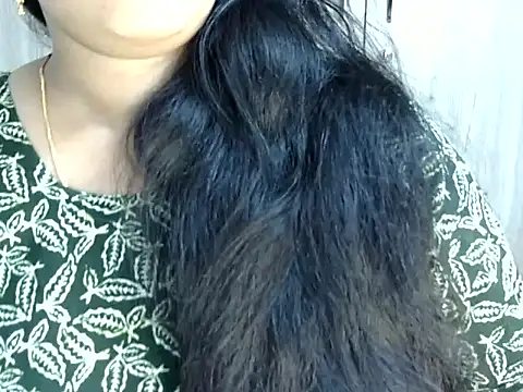 Snapshot of Muskan_Jha chatting on 04-04-26, 03:31 Muskan Jha online show from 04-04-26, 03:31