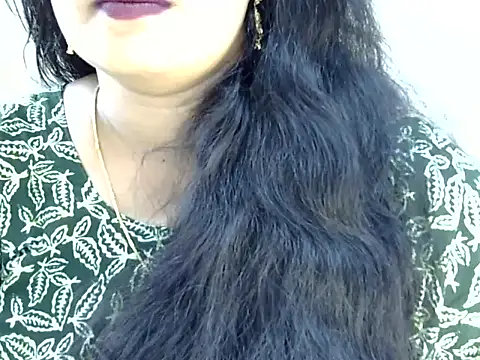 Snapshot of Muskan_Jha chatting on 04-05-26, 03:36 Muskan Jha online show from 04-05-26, 03:36