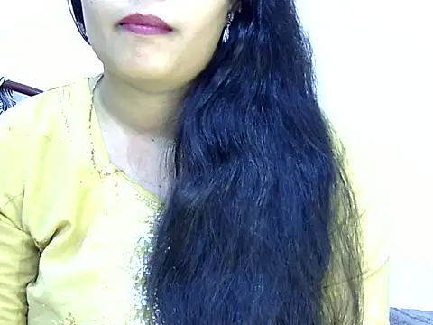 Snapshot of Muskan_Jha chatting on 04-13-26, 01:33 Muskan Jha online show from 04-13-26, 01:33