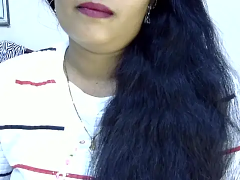 Snapshot of Muskan_Jha chatting on 04-15-26, 02:46 Muskan Jha online show from 04-15-26, 02:46