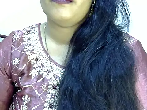Snapshot of Muskan_Jha chatting on 04-19-26, 12:59 Muskan Jha online show from 04-19-26, 12:59
